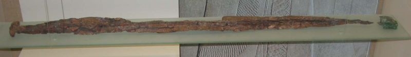 Vered-Yᵊrikho steel sword BCE 7th century, 105cm; Israel Museum (museum photo upright)